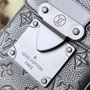 Louis Vuitton S-Lock Vertical Wearable Wallet - LBS11