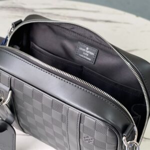 Louis Vuitton Sirius Messenger Bag - LB58