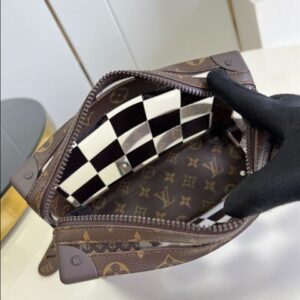 Louis Vuitton Slim Soft Trunk Bags - LB103