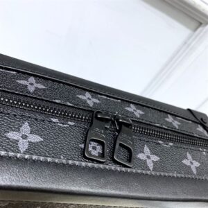 Louis Vuitton Soft Trunk Bag - LB71