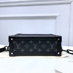 Louis Vuitton Soft Trunk Bag - LB71