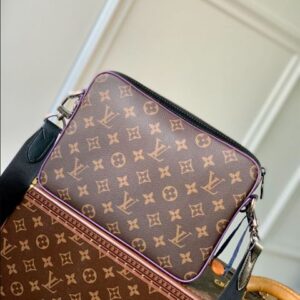 Louis Vuitton Trio Messenger - LB07