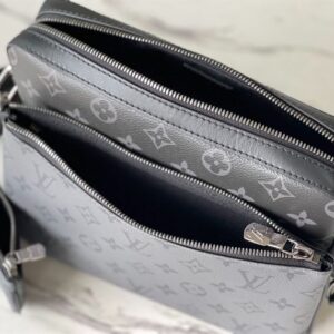 Louis Vuitton Trio Messenger - LB42