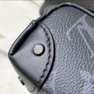 Louis Vuitton Trunk Messenger Bags - LB33