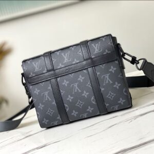 Louis Vuitton Trunk Messenger Bags - LB33