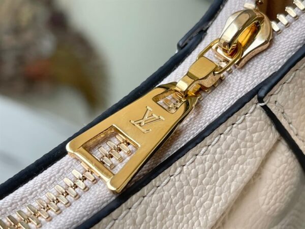 Louis Vuitton Bagatelle Handbag - LH77