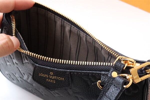 Louis Vuitton Easy Pouch On Strap Handbag - LH166