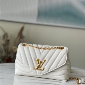 Louis Vuitton New Wave Chain Bag - LH99