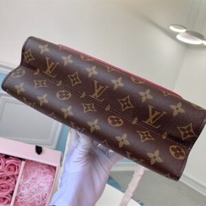 Louis Vuitton Victoire Monogram Handbag - LH193