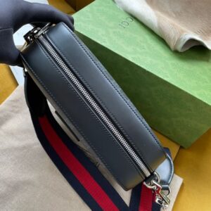 Gucci Black Shoulder Bags - GM034