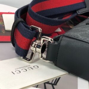 Gucci Black Small Messenger Bags - GM035