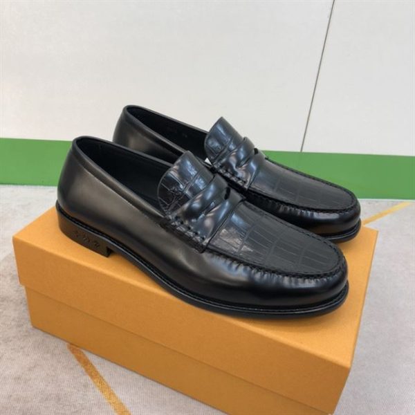 Louis Vuitton Loafer - LD017