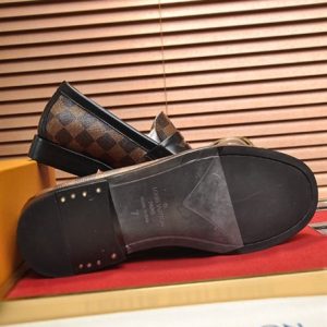 Louis Vuitton Loafer - LD020