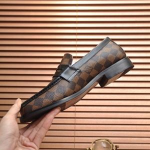 Louis Vuitton Loafer - LD020