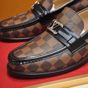 Louis Vuitton Loafer - LD022