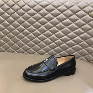 Gucci Men's Loafer - LI045