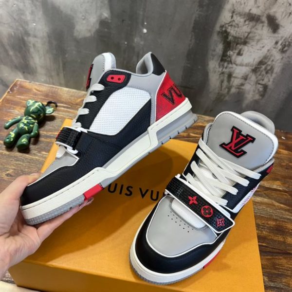 LOUIS VUITTON TRAINER SNEAKER