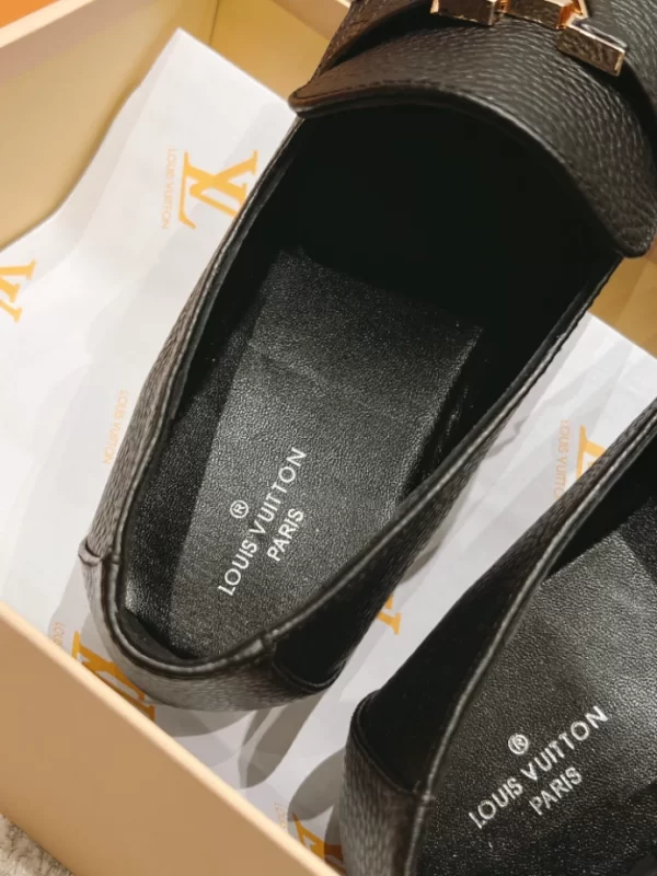 Louis Vuitton Loafer – LD033