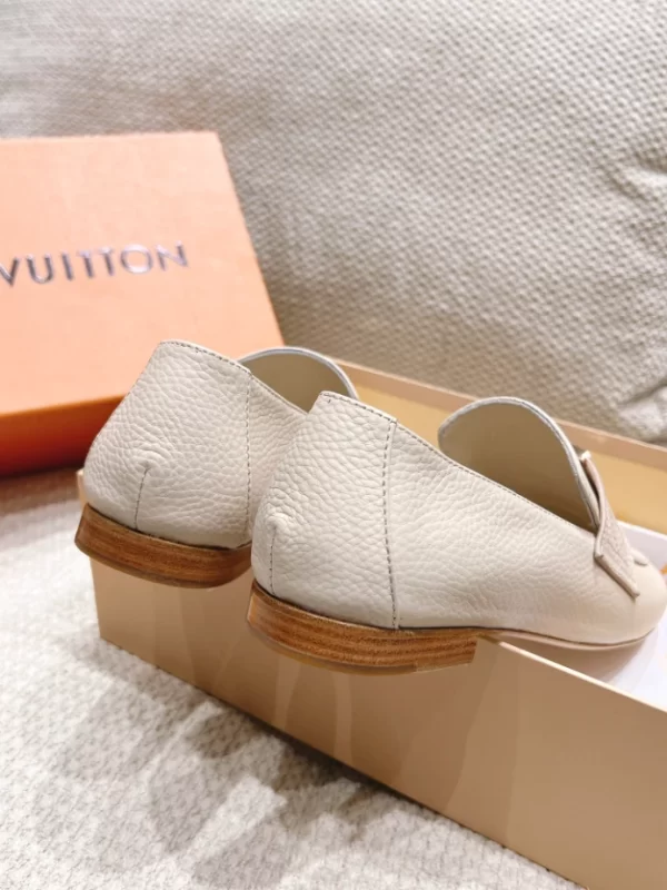 Louis Vuitton Loafer – LD034