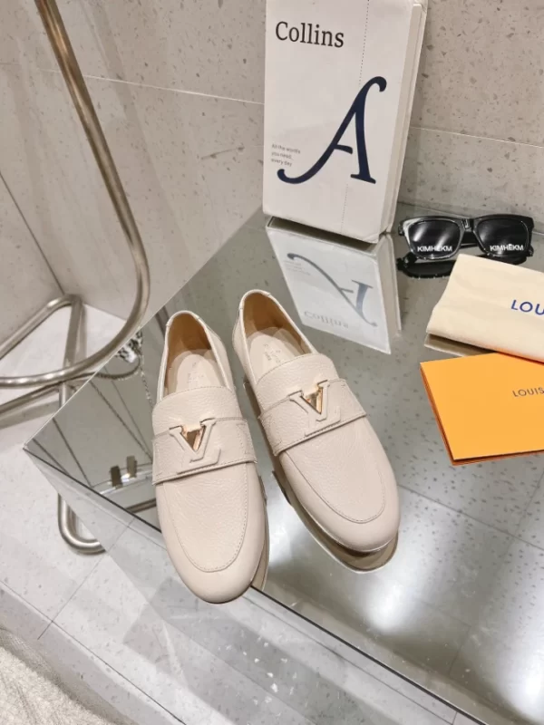 Louis Vuitton Loafer – LD034