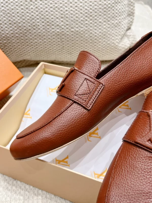 Louis Vuitton Loafer – LD035