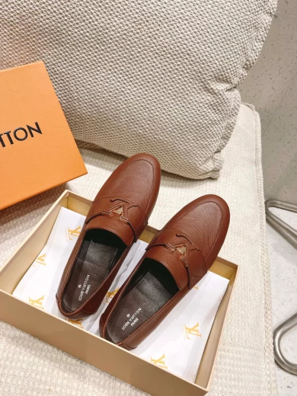 Louis Vuitton Loafer – LD035