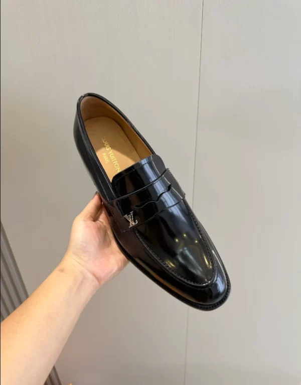 Louis Vuitton Loafer – LD036