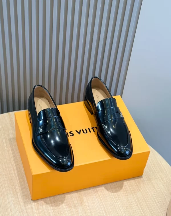 Louis Vuitton Loafer – LD036