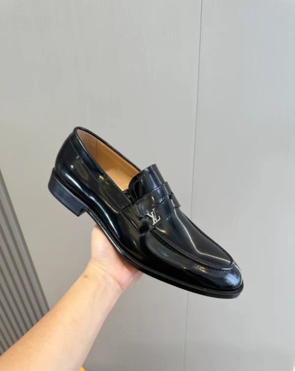 Louis Vuitton Loafer – LD036