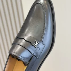 Louis Vuitton Loafer – LD037