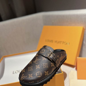 LV sz35-41 mnf09 27_1823526