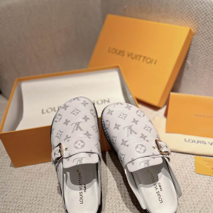 LV sz35-41 mnf09 42_1823537