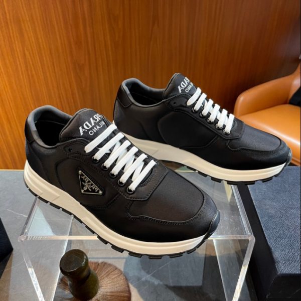 Prada Triangle-logo Re-Nylon Black Sneakers Reps