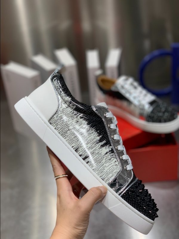 Christian Louboutin Louis Junior Spikes Orlato Sneaker Reps 2