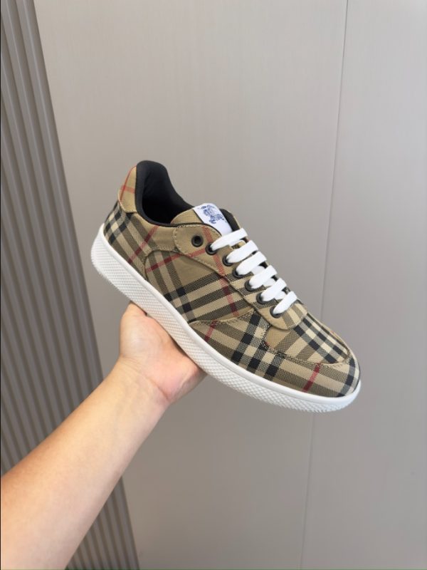 Burberry Rangleton Check Birch Light Brown Sneaker Reps 1