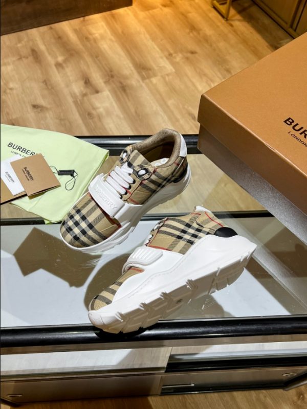 Burberry Beige Burb Trainers Sneaker Reps 4