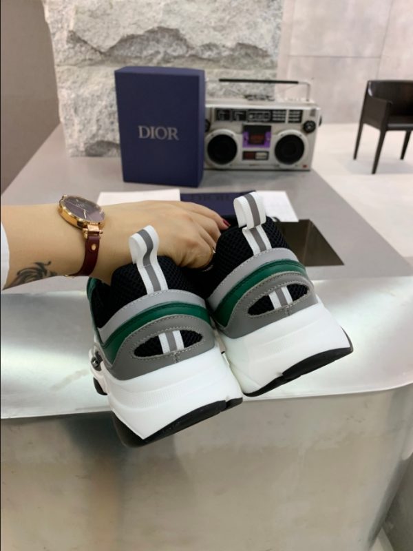 Dior B22 White Black Green Mesh Sneaker Reps 5